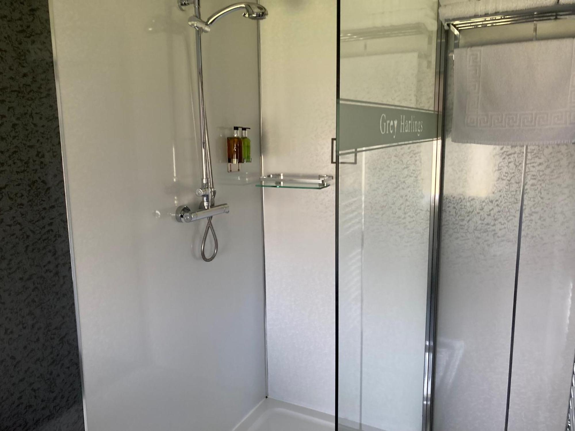 Grey Harlings Rooms Angus Ngoại thất bức ảnh