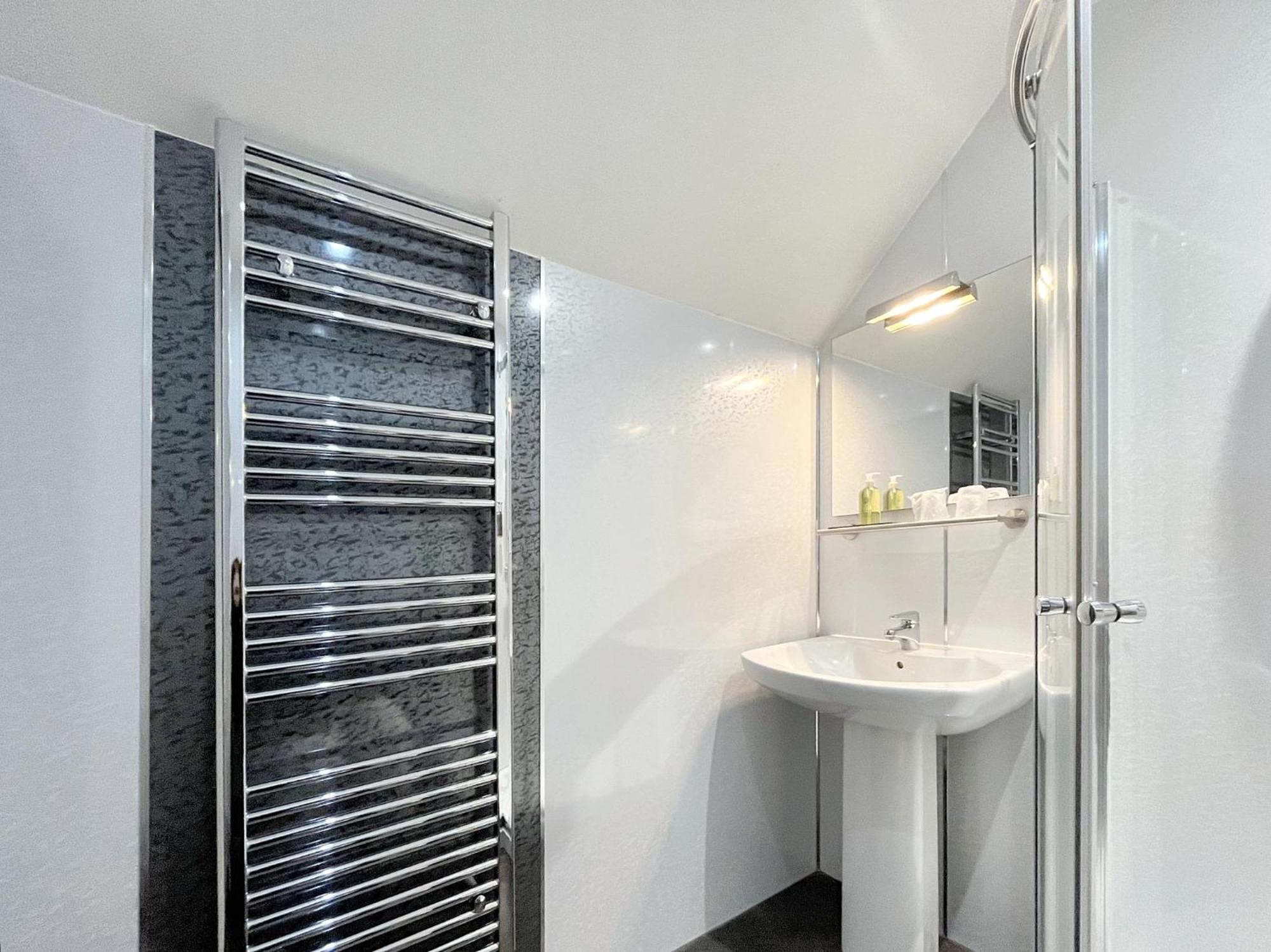 Grey Harlings Rooms Angus Ngoại thất bức ảnh